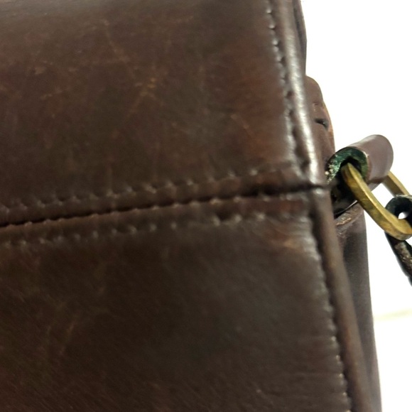 Coach vintage distressed Brown Leather Crossbody Bag - Picture 6 of 10